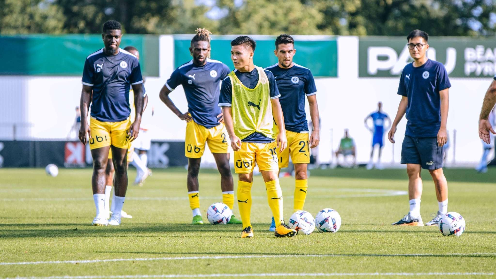 的山脉交相 的山脉交相